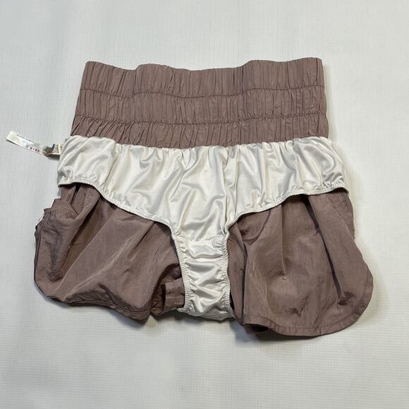 Free People Movement Shorts Womens Medium The Way Home High Rise Smocked Waist - Picture 11 of 12